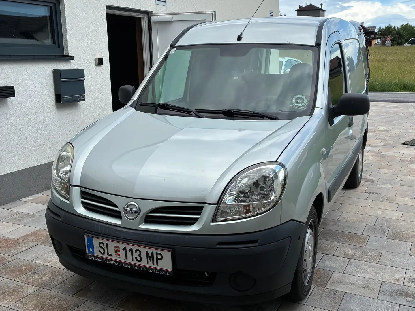 Nissan Kubistar Kubistar Van 1,5 dCi comfort Comfort Silber - 1