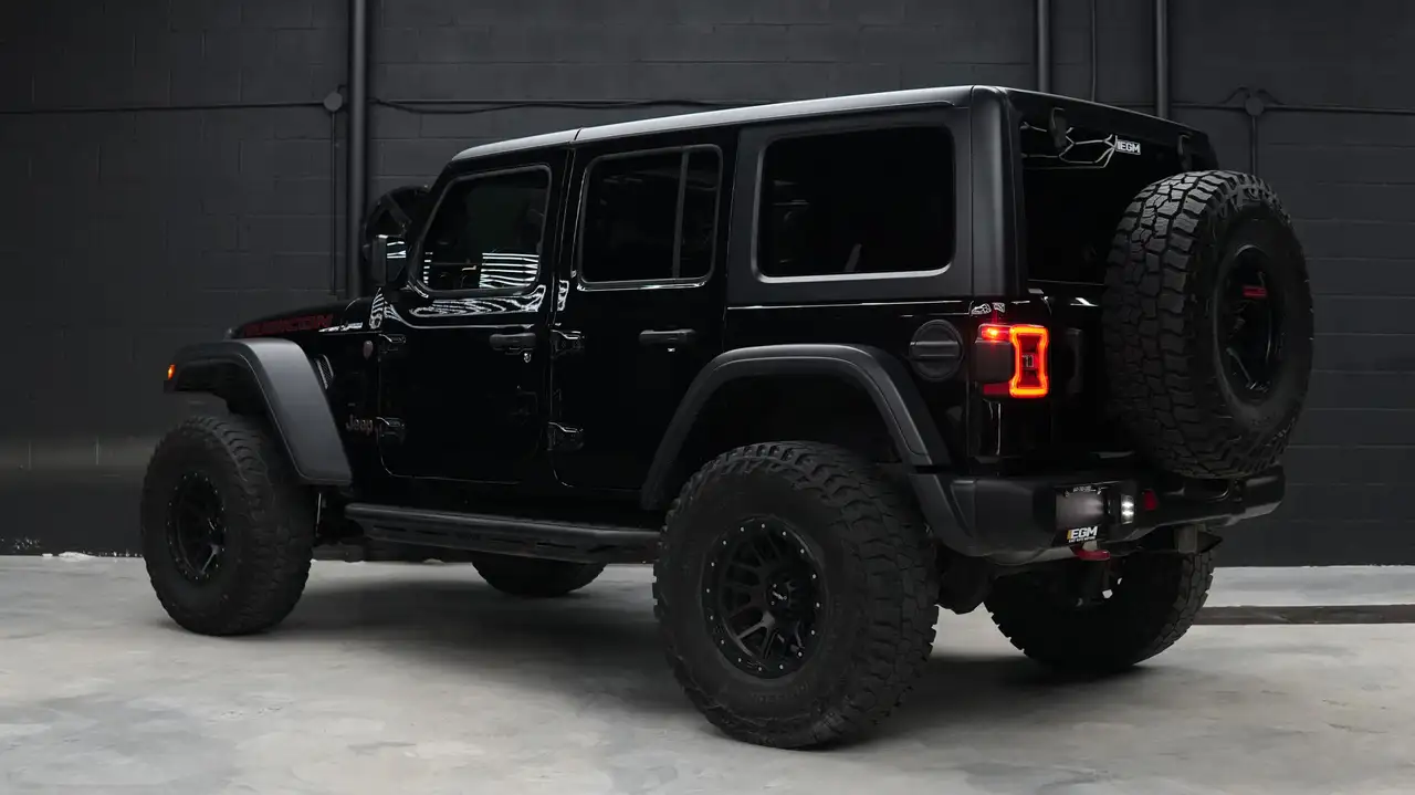 Jeep Wrangler photo Jeep Wrangler