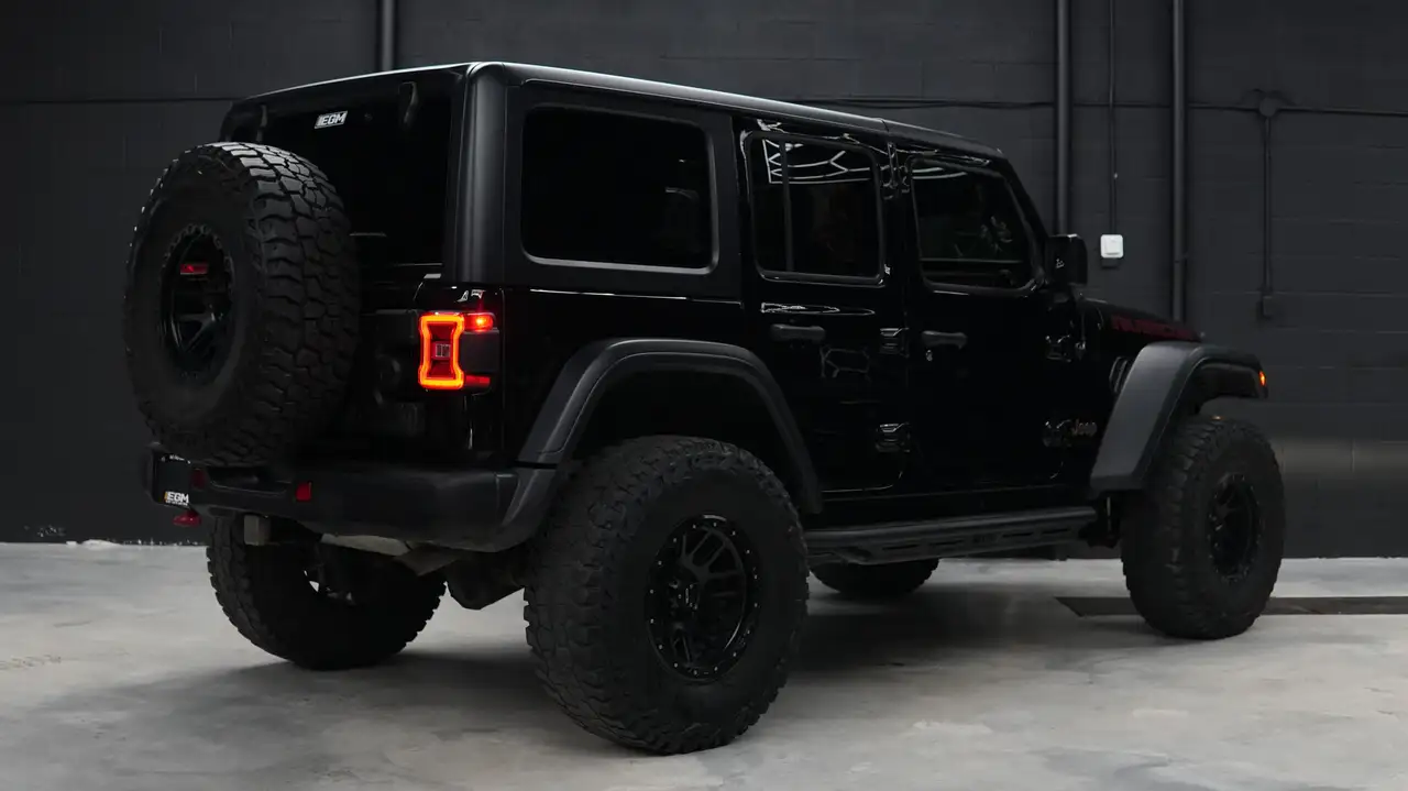 Jeep Wrangler photo Jeep Wrangler