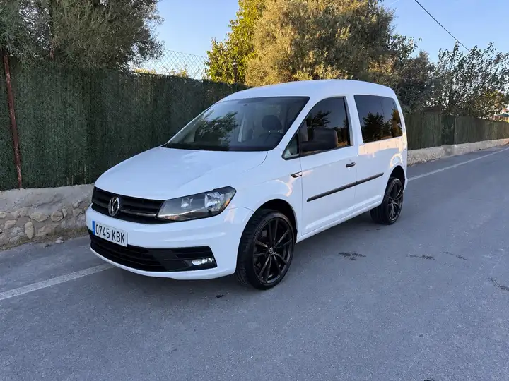 Volkswagen Caddy Maxi 2.0 TDI Trendline 4M 2017