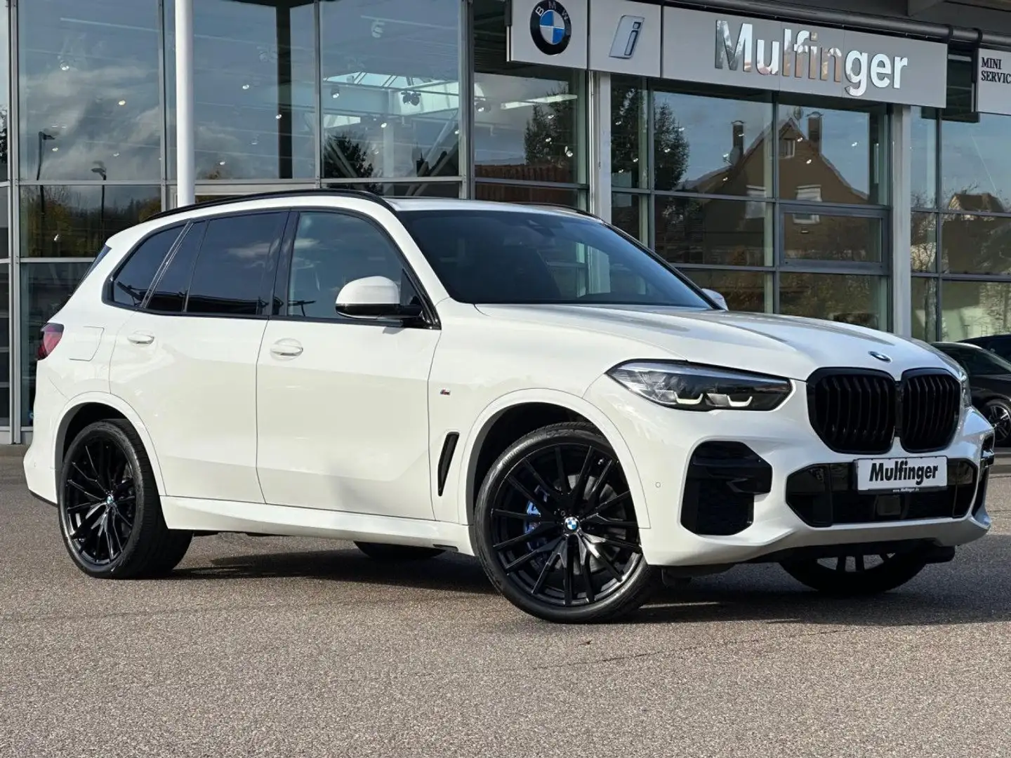BMW X5 x30d M Sport HUD PanoD.Lenkradh.Kamera 22" Navi Weiß - 2