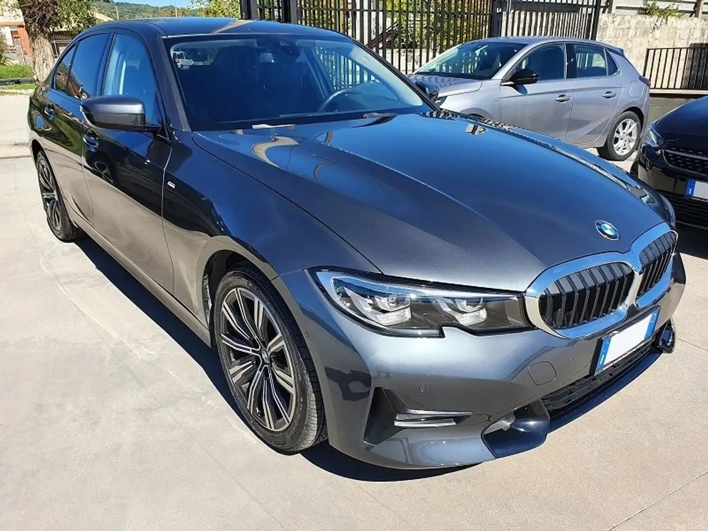 BMW 320 d 190CV Mild-Hybrid 48V Auto SPORT LED NAV 8.8 CAM Grigio - 1
