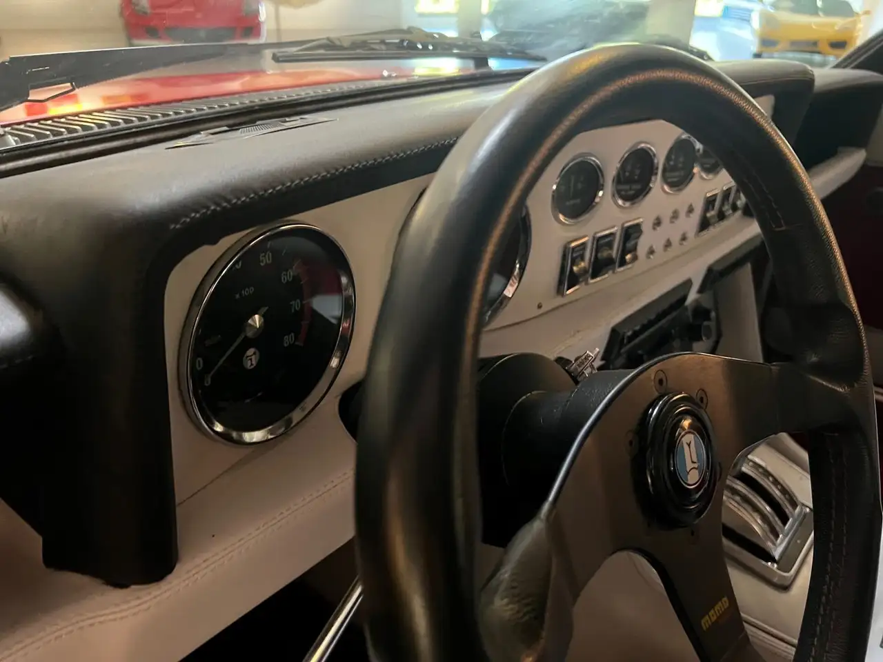 De Tomaso Longchamp, foto 11