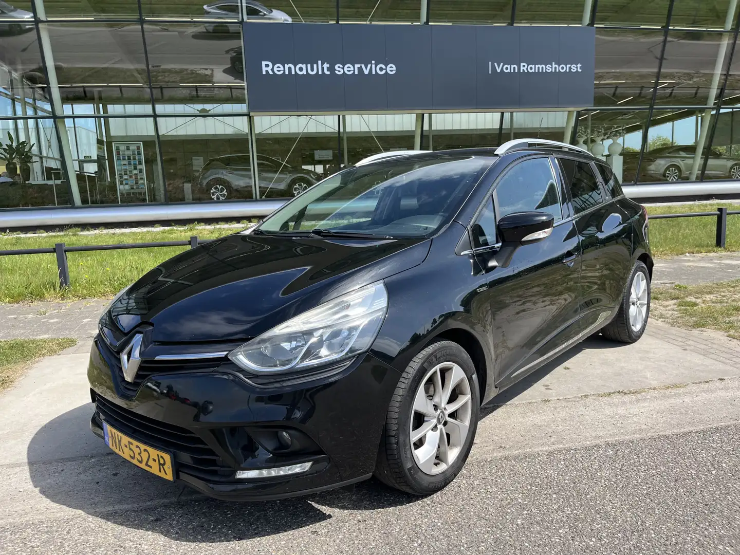 Renault Clio Estate 1.5 dCi Ecoleader Limited / 16'' LMV / PDC. Schwarz - 1