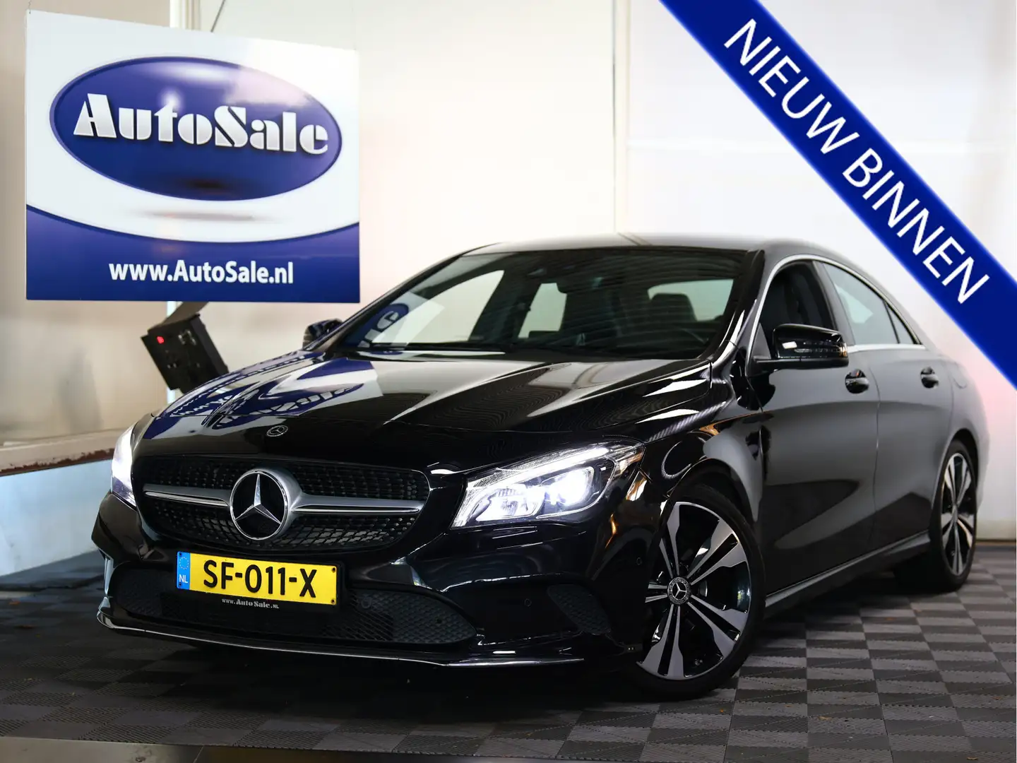 Mercedes-Benz CLA 180 Business Solution AMG LED NAVI AIRCO PDC STOELVW B Noir - 1