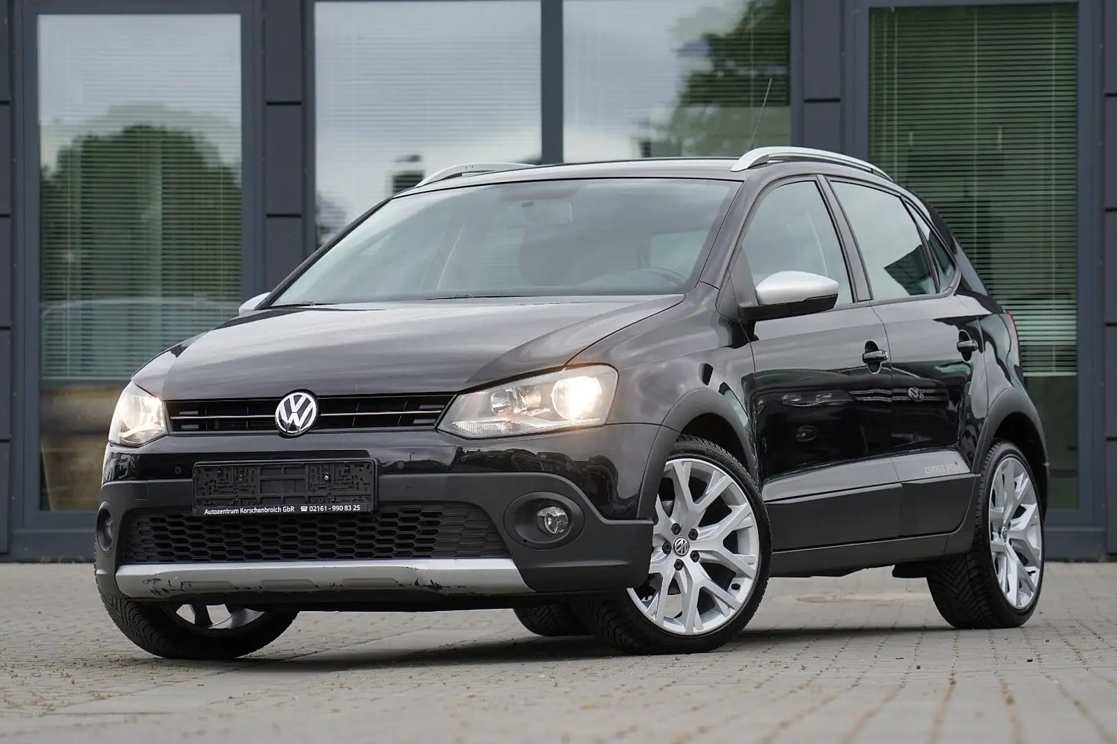 Volkswagen Polo V CrossPolo BMT *MIT 2 JAHREN GARANTIE* Fekete - 1
