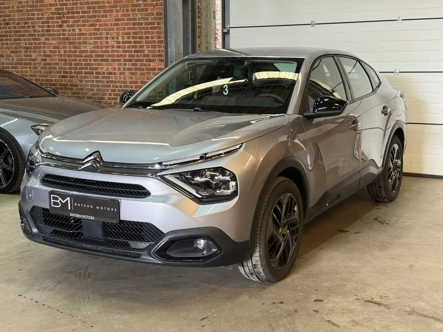 Citroen C4 X 1.2 Benzine Automaat Navi Camera 24.000km 2023 Grijs - 1