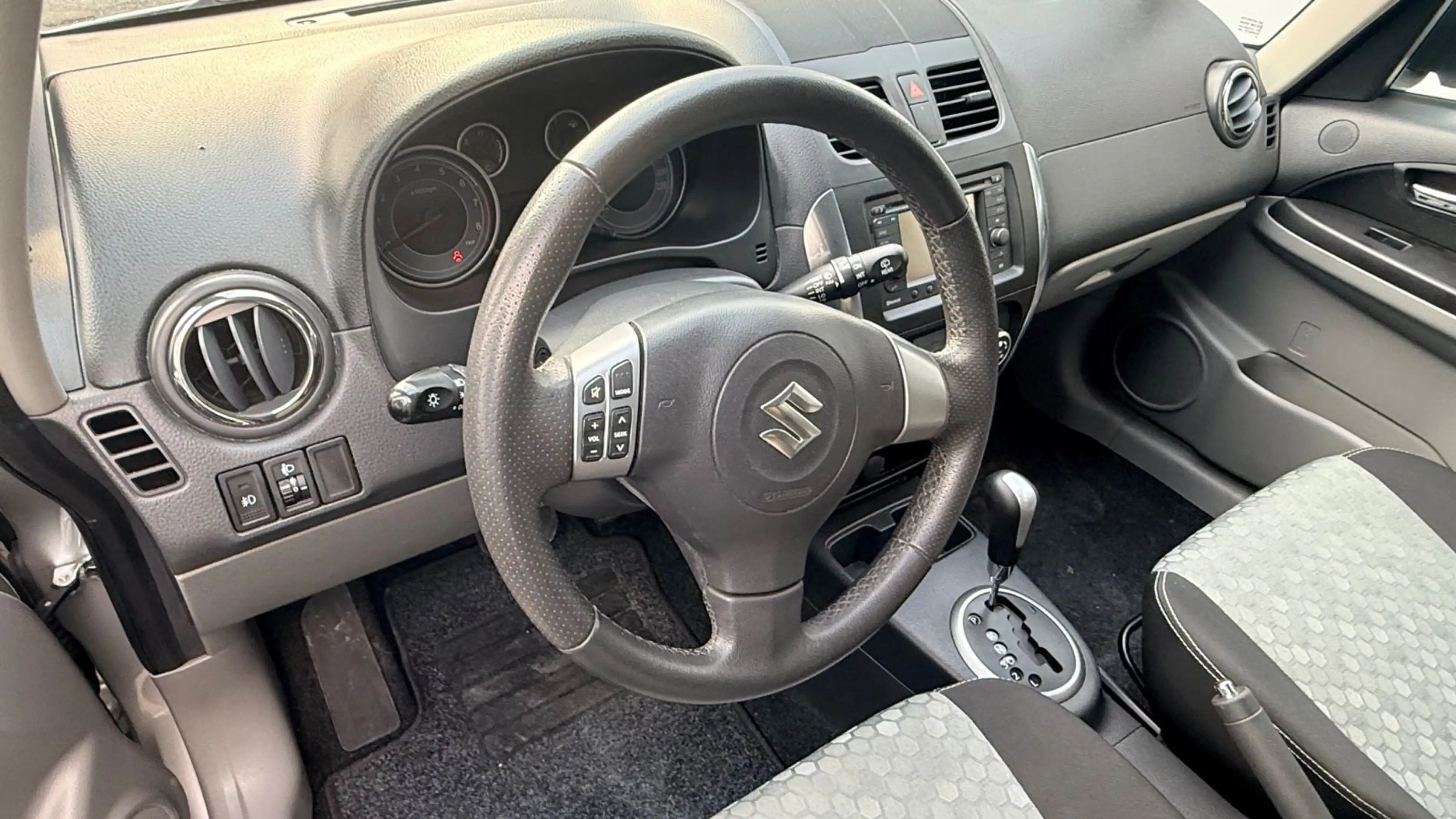 Suzuki SX4 Style — photo 7