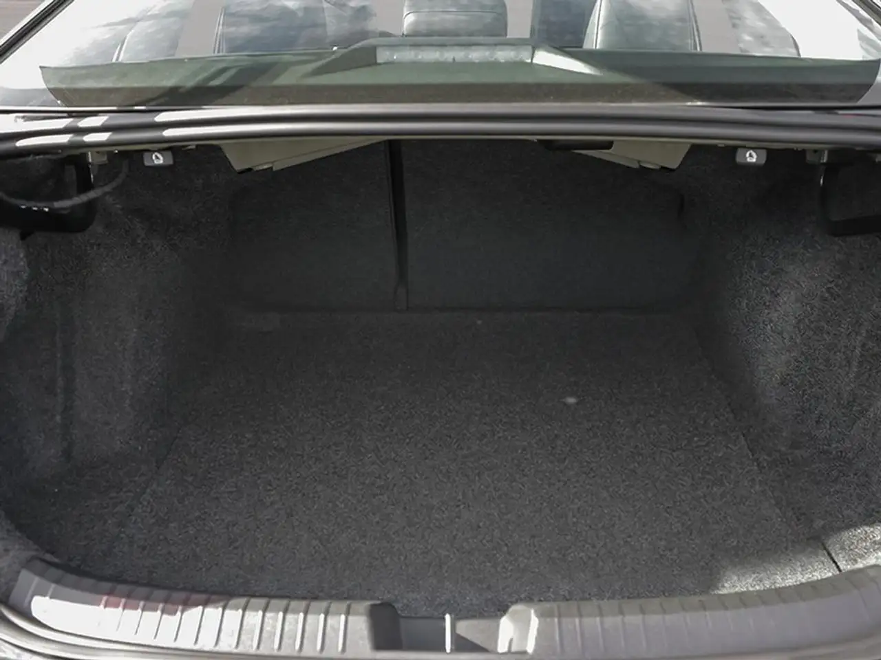 Volkswagen Jetta снимка Volkswagen Jetta