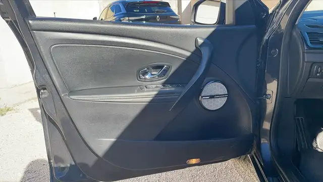 Renault Megane view 7