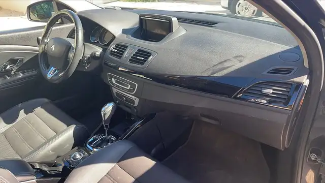 Renault Megane view 10