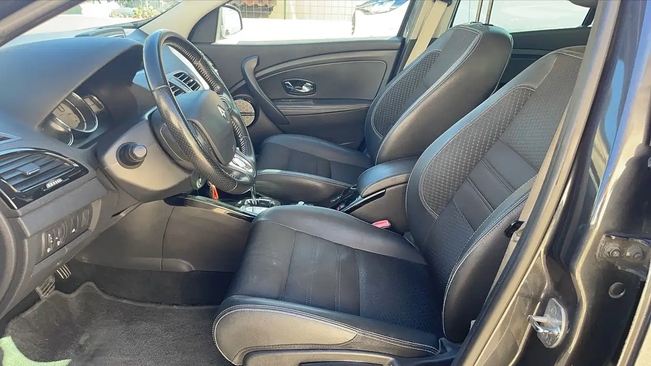 Renault Megane Berline — photo 25