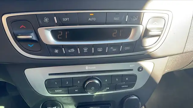 Renault Megane view 13