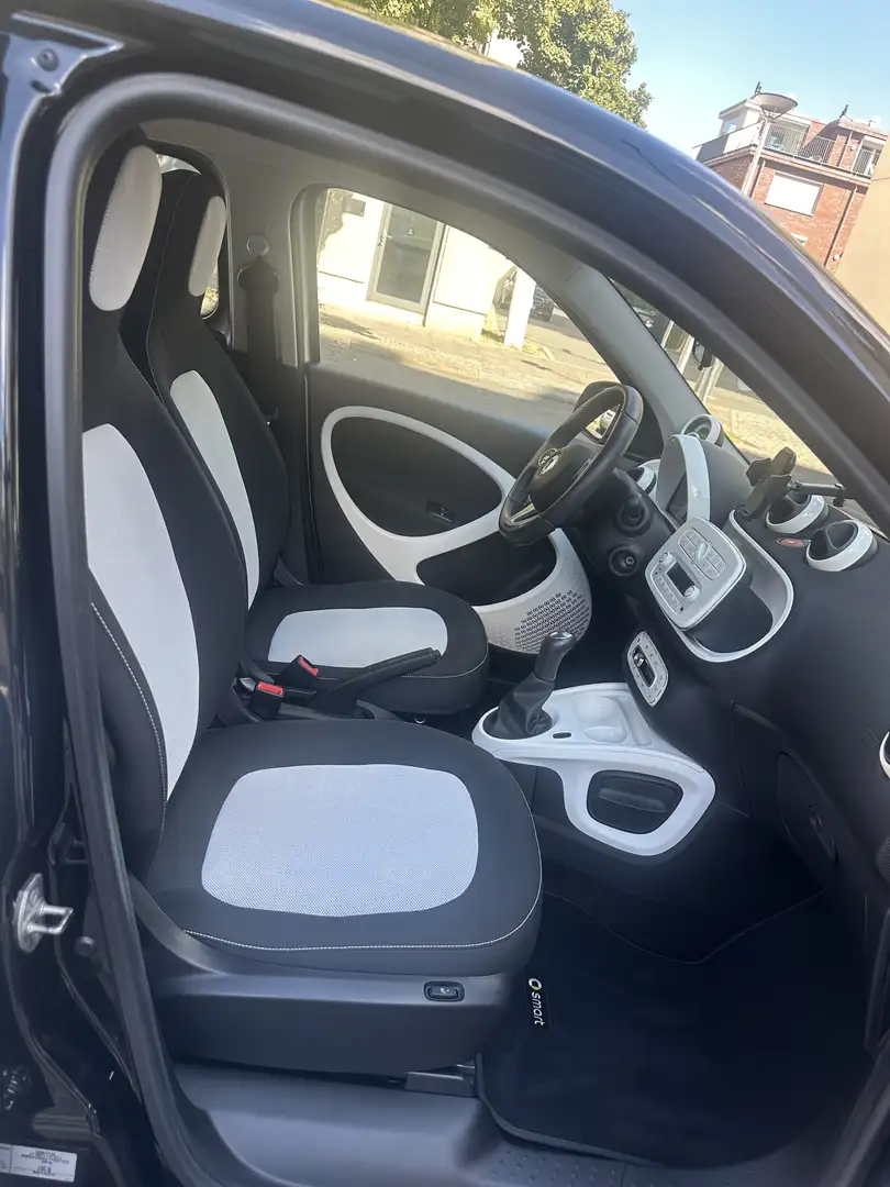 smart forFour Basis 52kW (453.042) Silber - 2