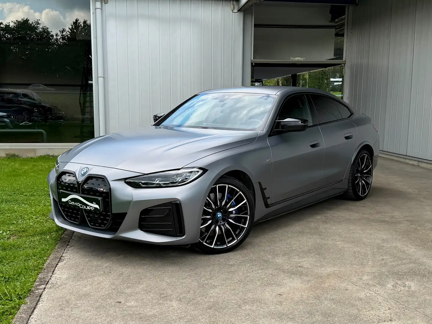 BMW i4 M50, Jantes 20'', Sièges M, TVA déductible Grigio - 1