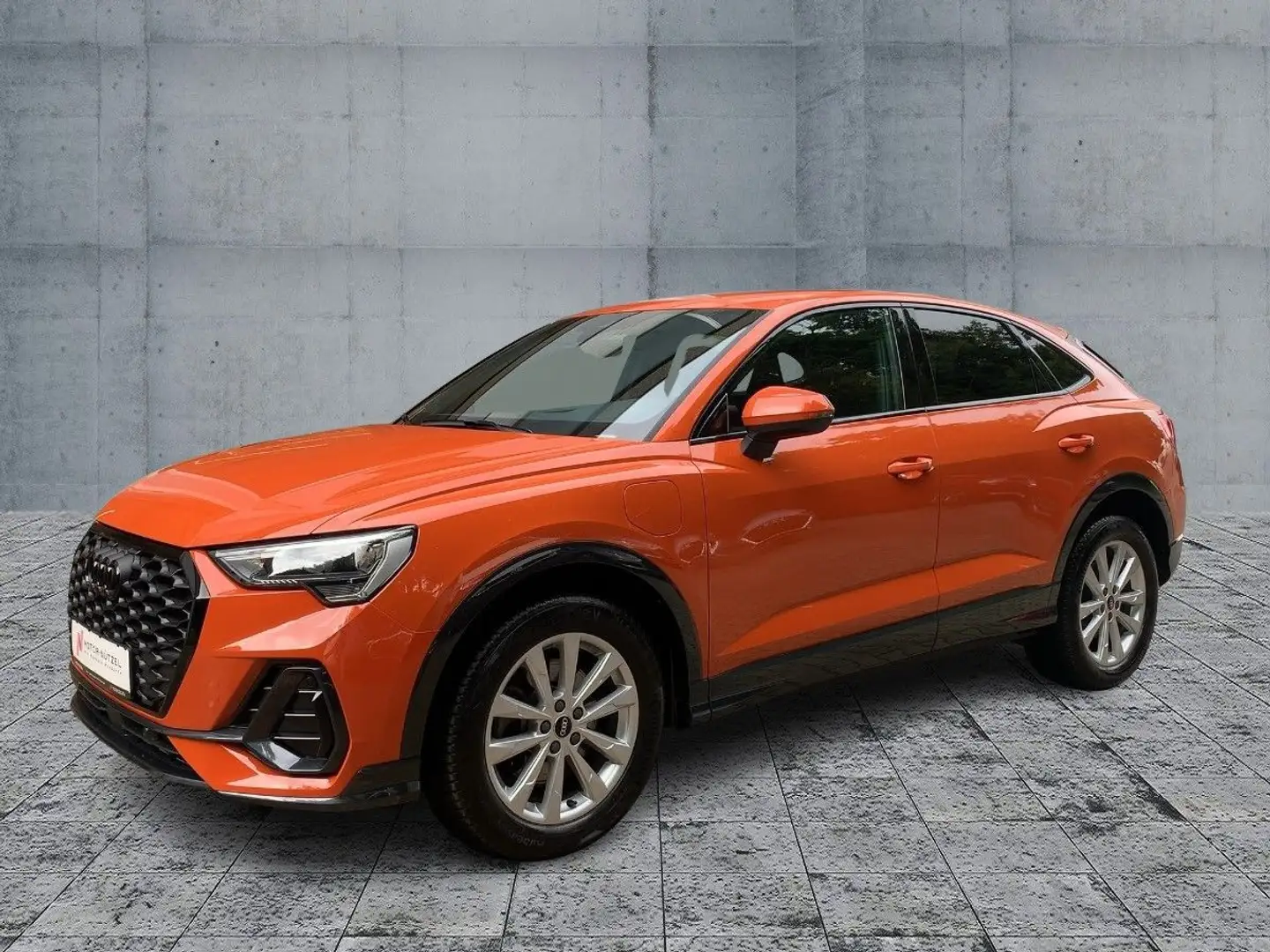 Audi Q3 45 TFSI e S-TR LED+NAVI+ACC+SHZ+18Z Orange - 2