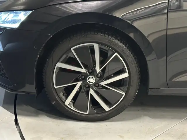 Skoda Octavia view 8