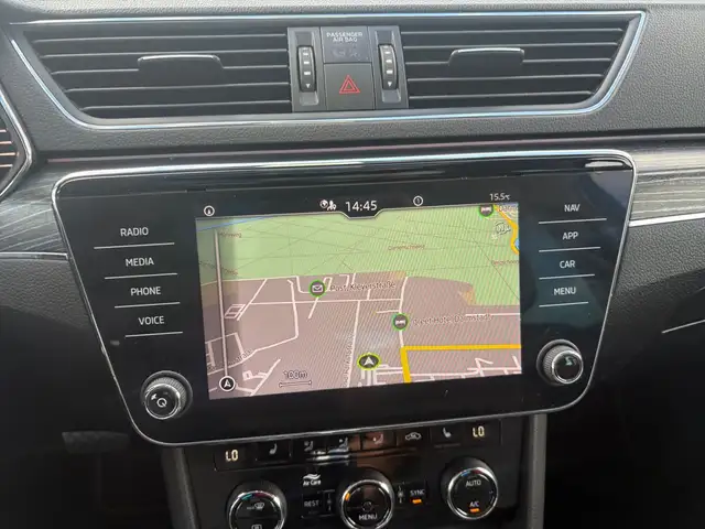 Skoda Superb view 14