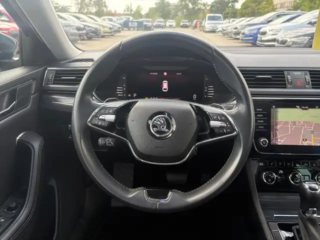 Skoda Superb view 13