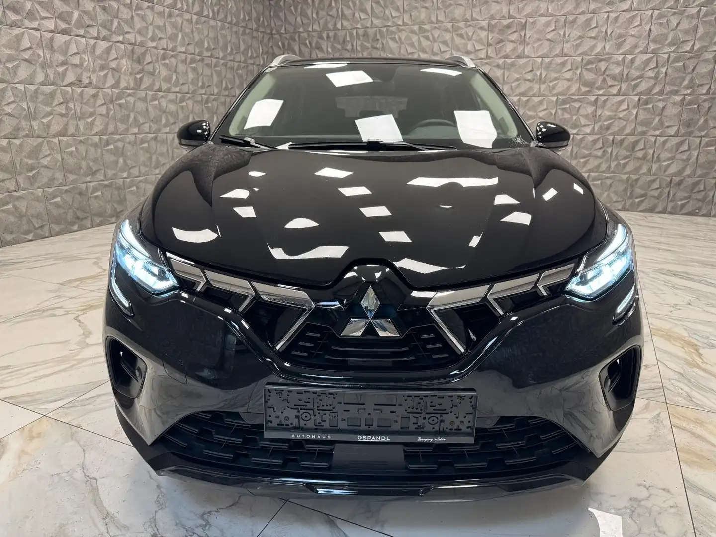 Mitsubishi ASX 1.6 Plug-In Hybrid Select Schwarz - 2
