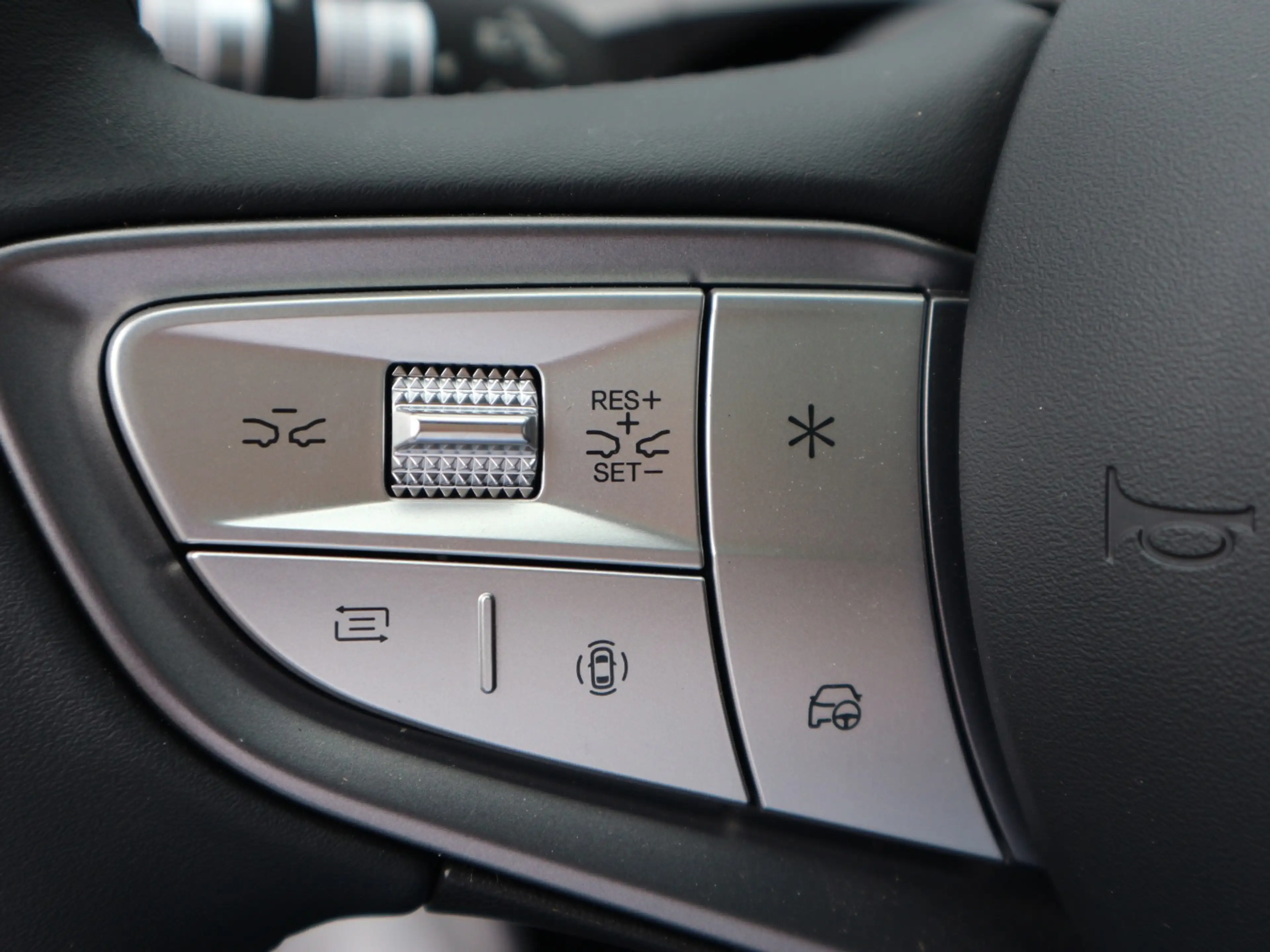 BYD Dolphin G DM i Comfort Navi 360° ACC — photo 20