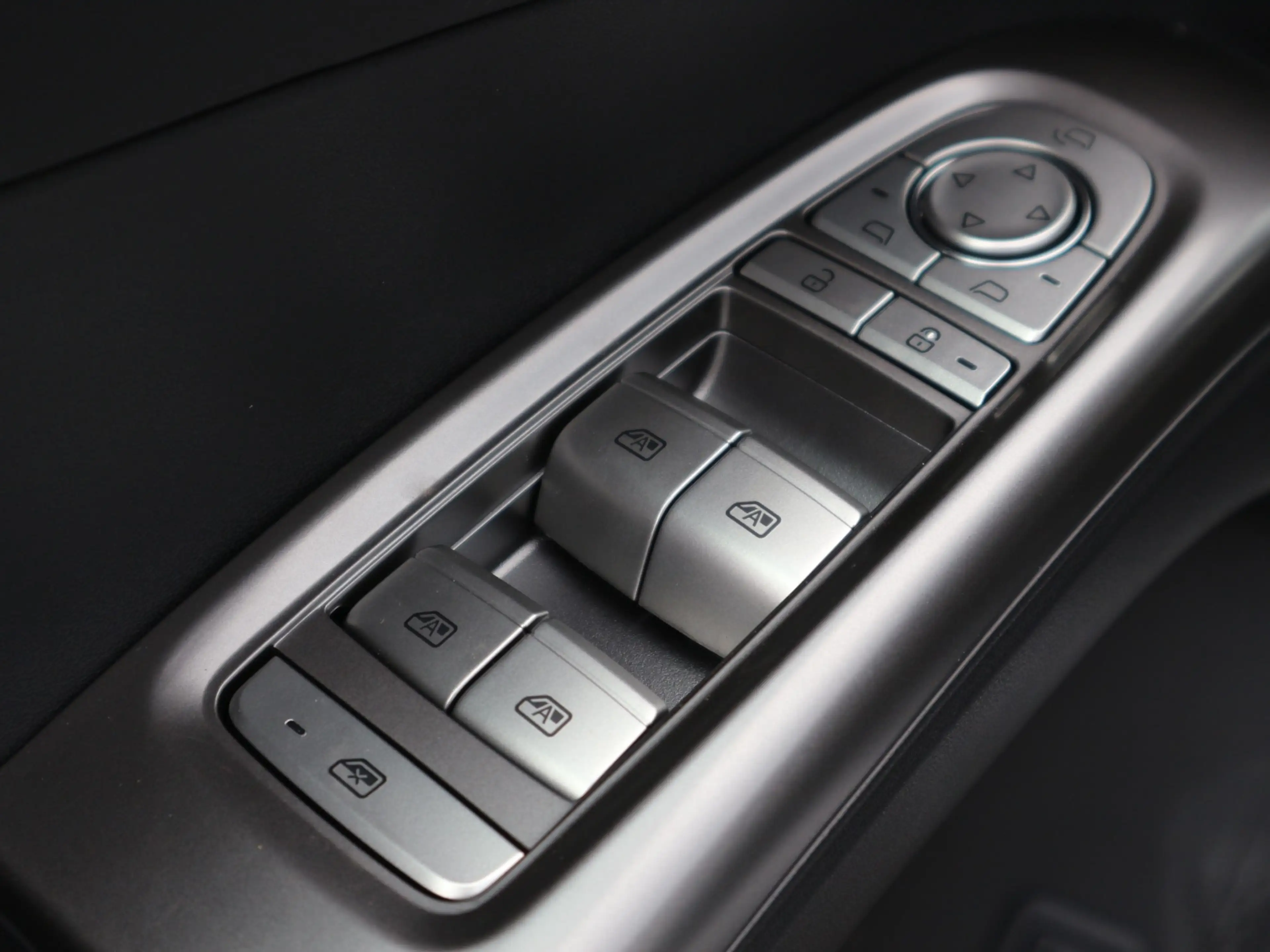 BYD Dolphin G DM i Comfort Navi 360° ACC — photo 14