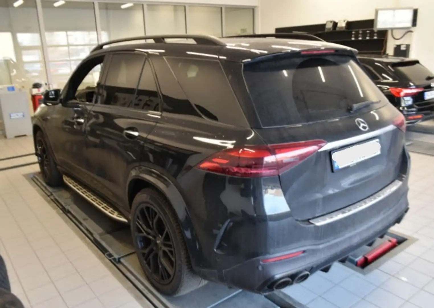 Mercedes-Benz GLE 53 AMG 4M+ PERF-AGA PANO STANDHZG AHK 22" Schwarz - 2