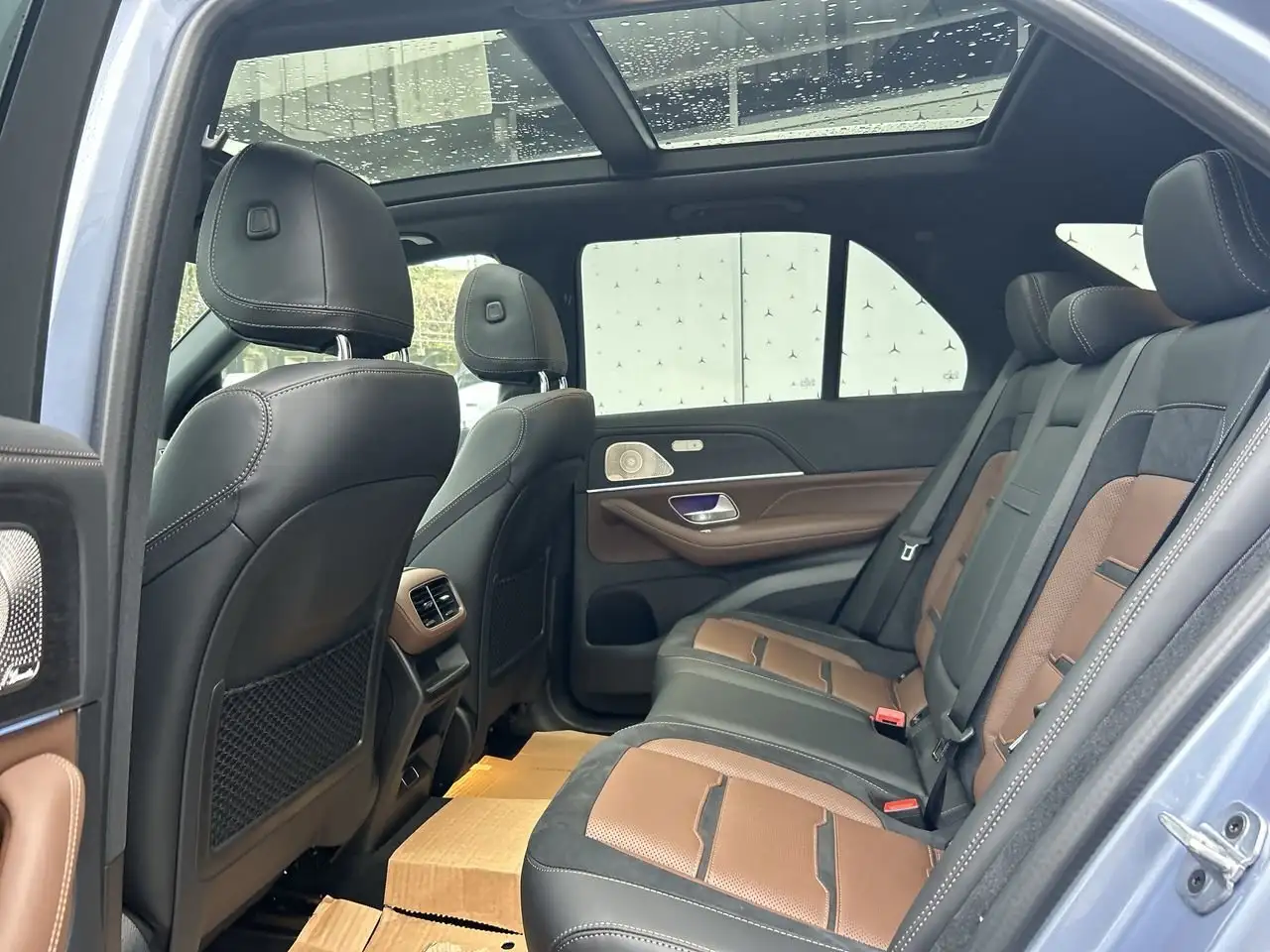 Mercedes-Benz GLE снимка Mercedes-Benz GLE