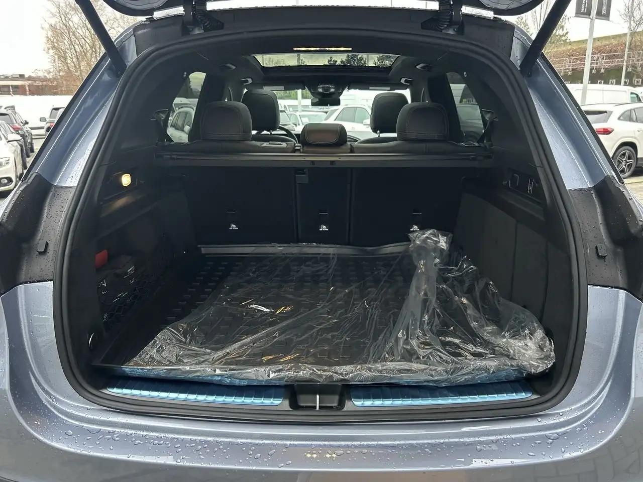 Mercedes-Benz GLE снимка Mercedes-Benz GLE