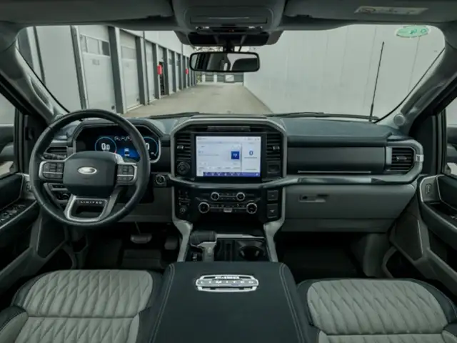 Ford F 150 F-150 LIMITED FHEV SuperCrew 5,5'-Bed 4x4 Ansicht 48