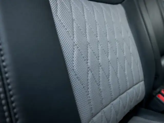 Ford F 150 F-150 LIMITED FHEV SuperCrew 5,5'-Bed 4x4 Ansicht 34