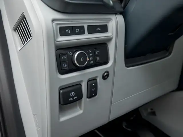 Ford F 150 F-150 LIMITED FHEV SuperCrew 5,5'-Bed 4x4 Ansicht 49