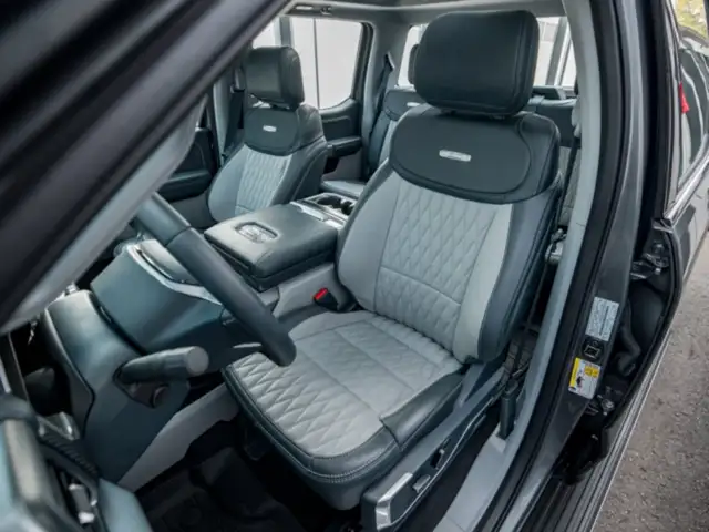 Ford F 150 F-150 LIMITED FHEV SuperCrew 5,5'-Bed 4x4 Ansicht 31