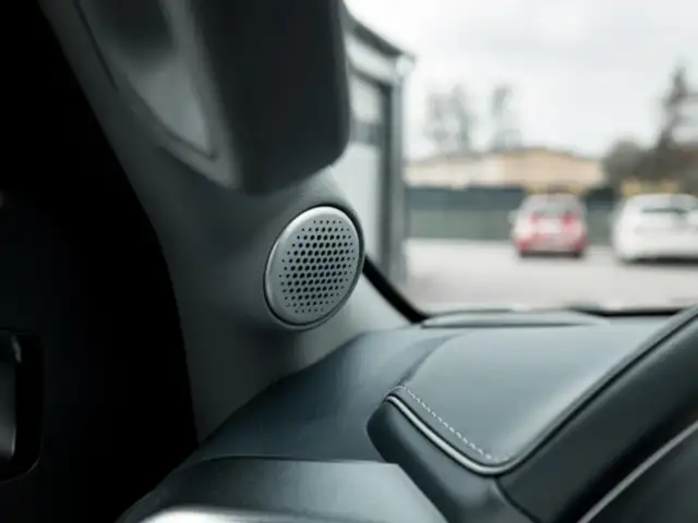 Ford F 150 F-150 LIMITED FHEV SuperCrew 5,5'-Bed 4x4 Ansicht 23