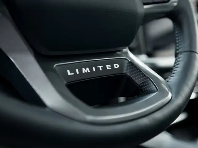 Ford F 150 F-150 LIMITED FHEV SuperCrew 5,5'-Bed 4x4 Ansicht 17