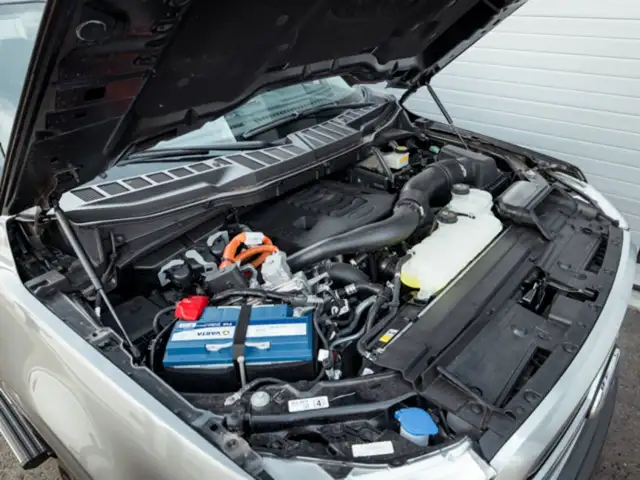 Ford F 150 F-150 LIMITED FHEV SuperCrew 5,5'-Bed 4x4 Ansicht 5