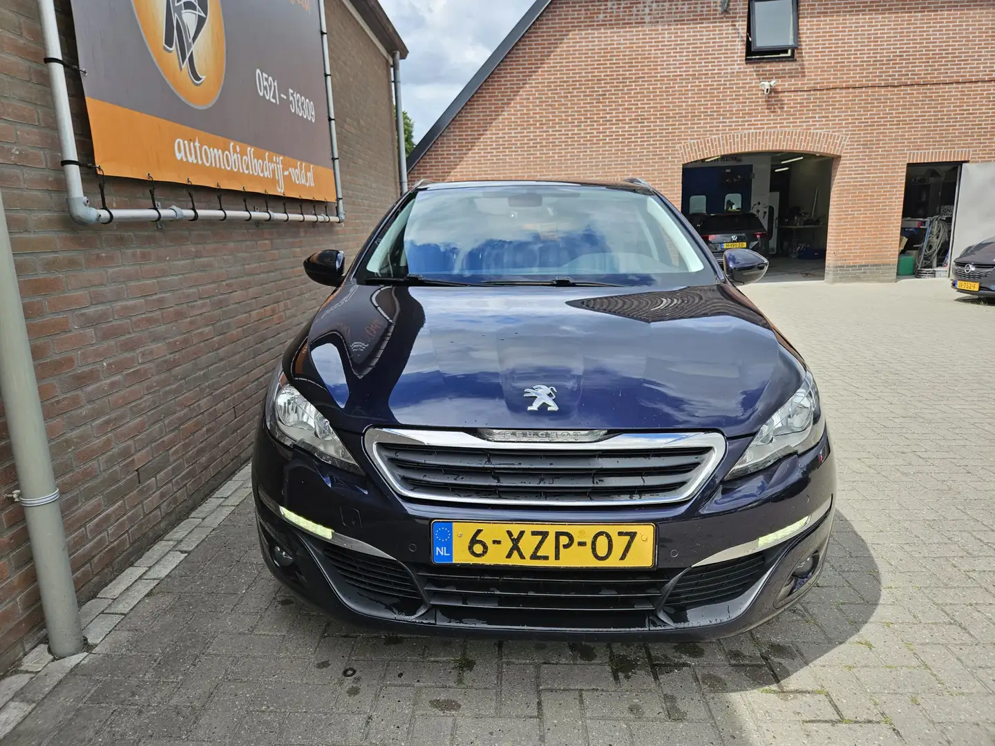 Peugeot 308 SW 1.6 BlueHDI Blue Lease Executive Zijschade Blauw - 2