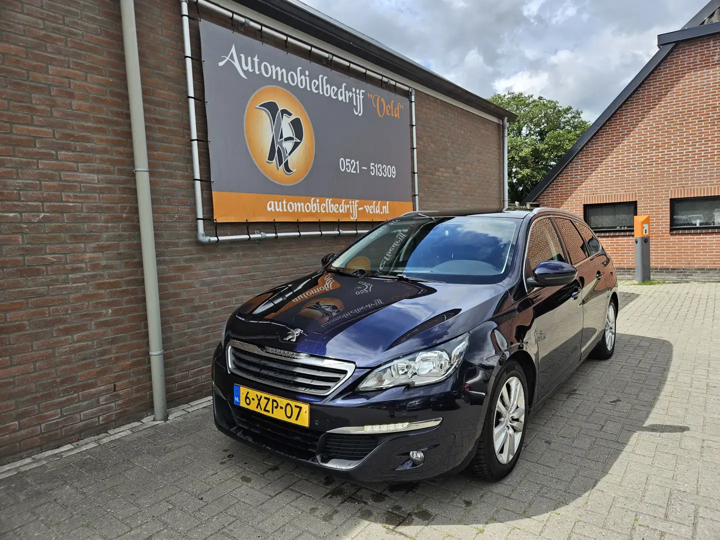 Peugeot 308 SW 1.6 BlueHDI Blue Lease Executive Zijschade Blauw - 1