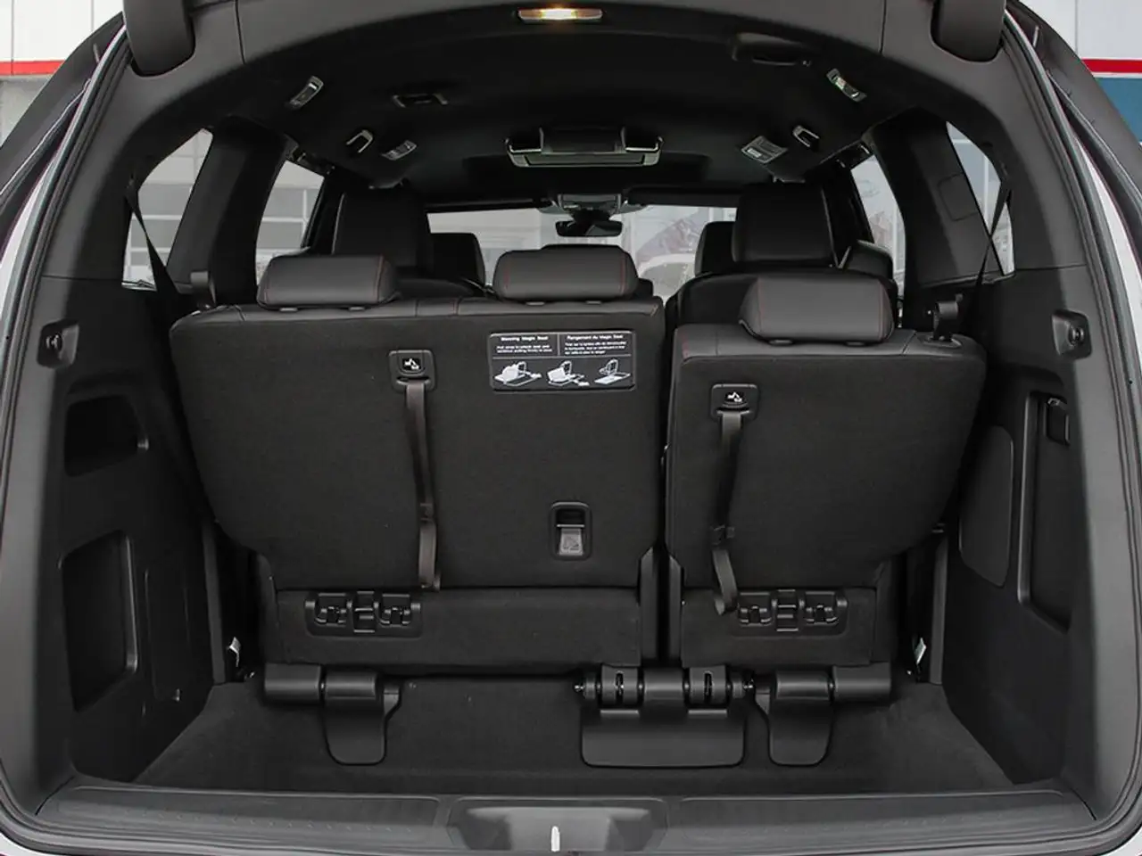 Honda Odyssey снимка Honda Odyssey