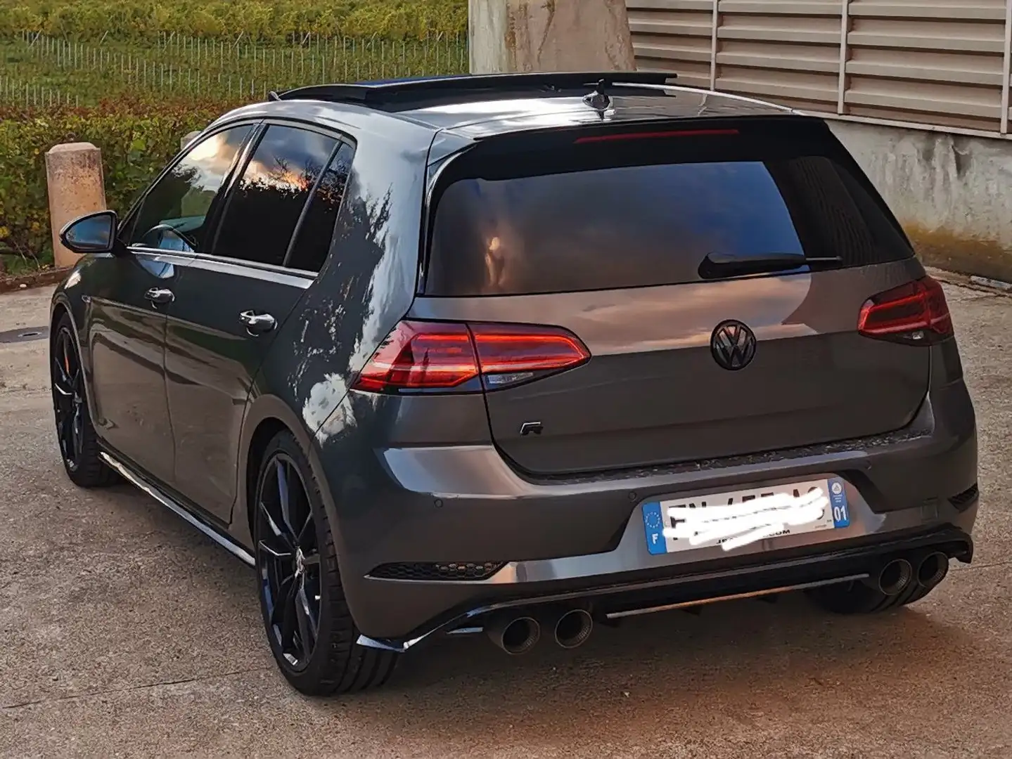 Volkswagen Golf Golf 2.0 TSI 300 DSG7 4Motion R - 2