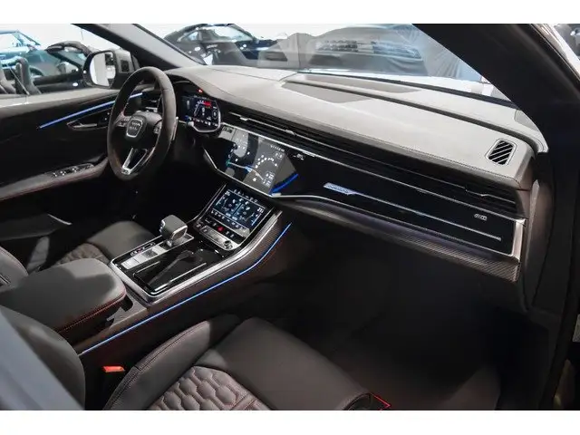 Audi RSQ8 view 4
