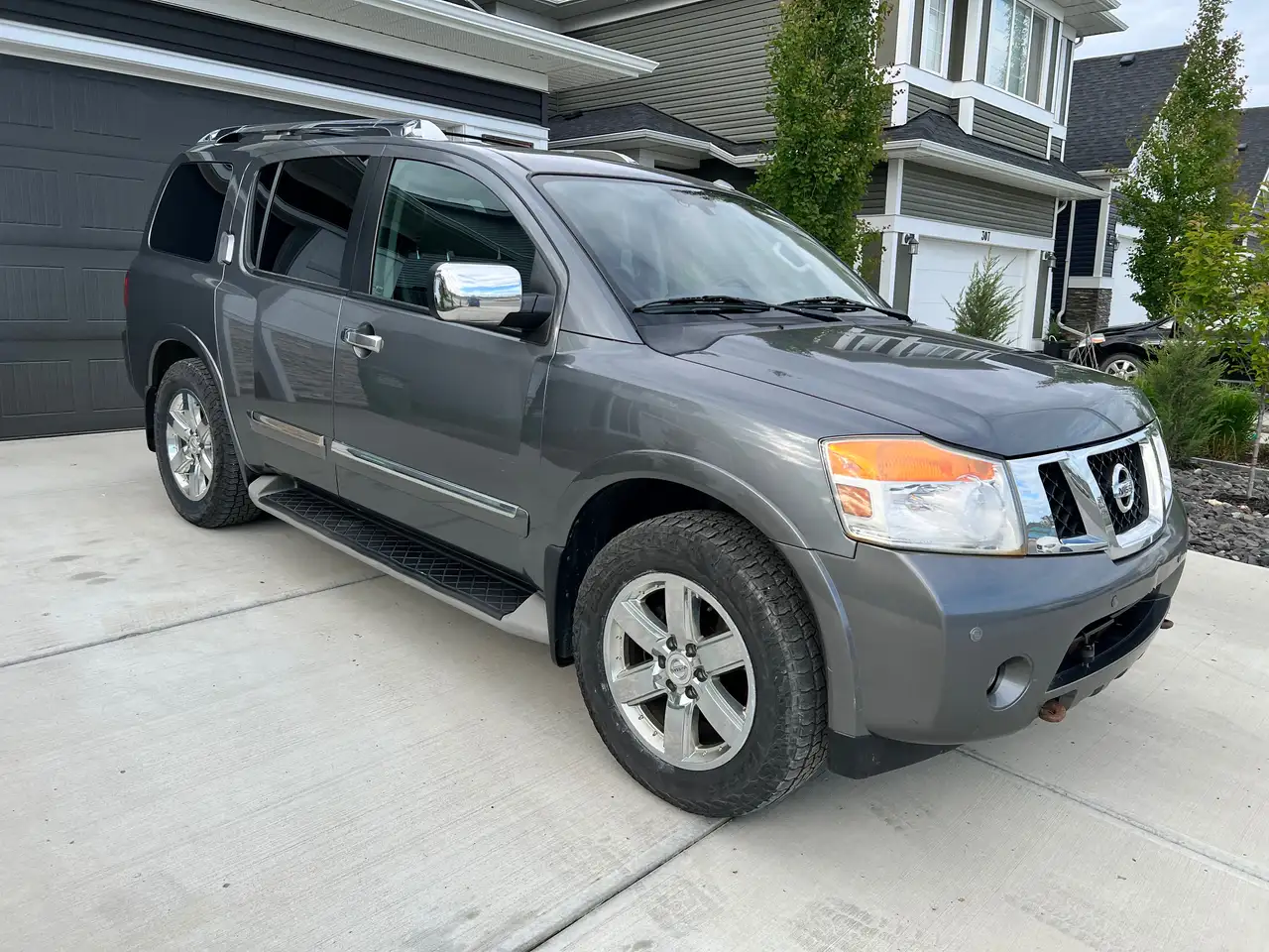 Nissan Armada снимка Nissan Armada