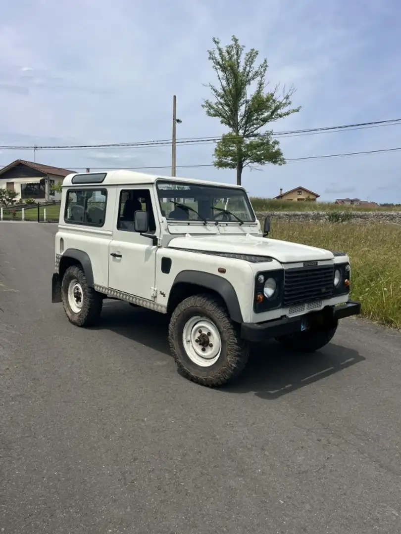 Land Rover Defender 90 2.5Td5 SW S Blanco - 2
