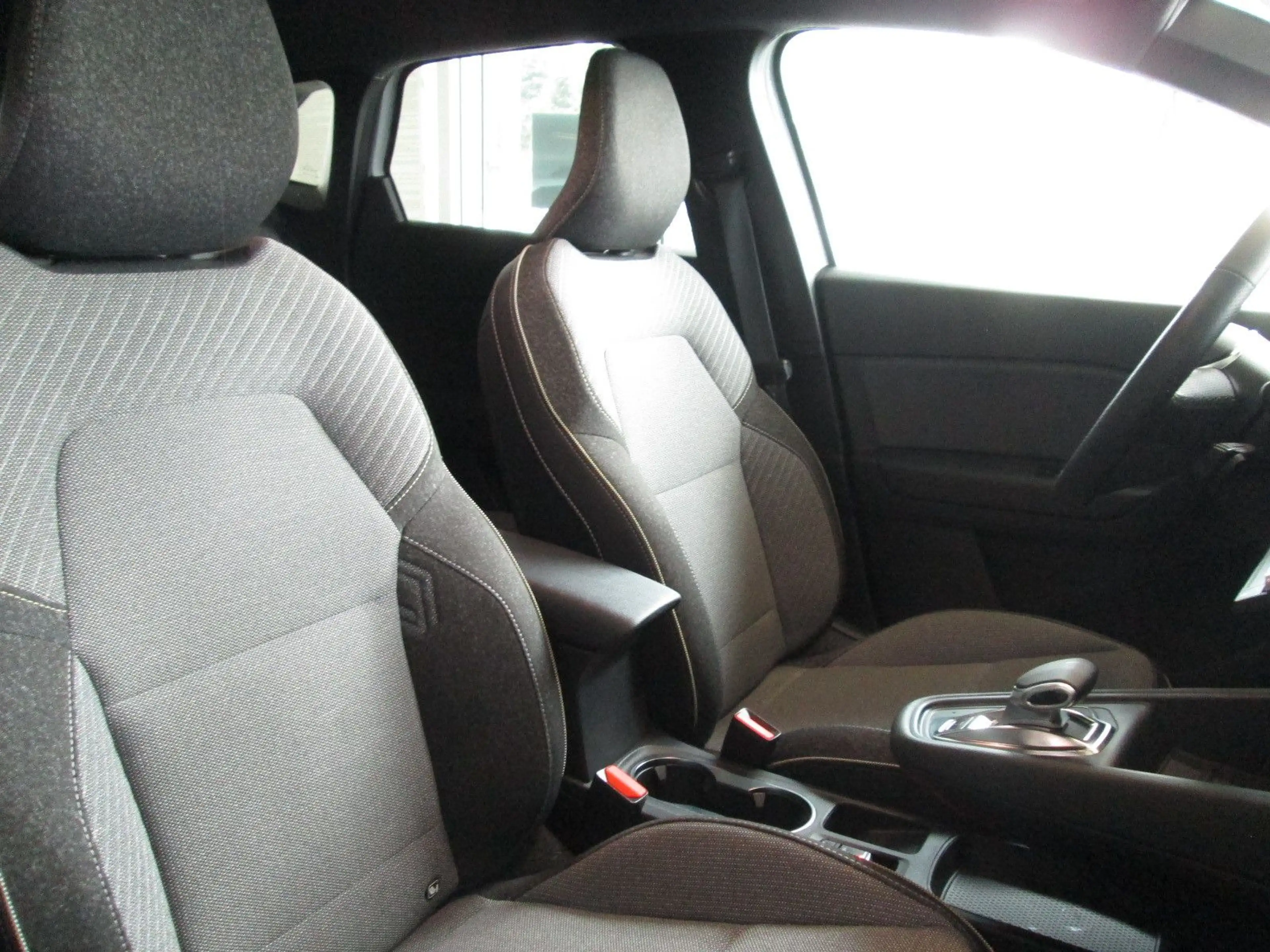 Renault Symbioz 145 E-Tech Full Hybrid Techno*WINTERPKT* — photo 12