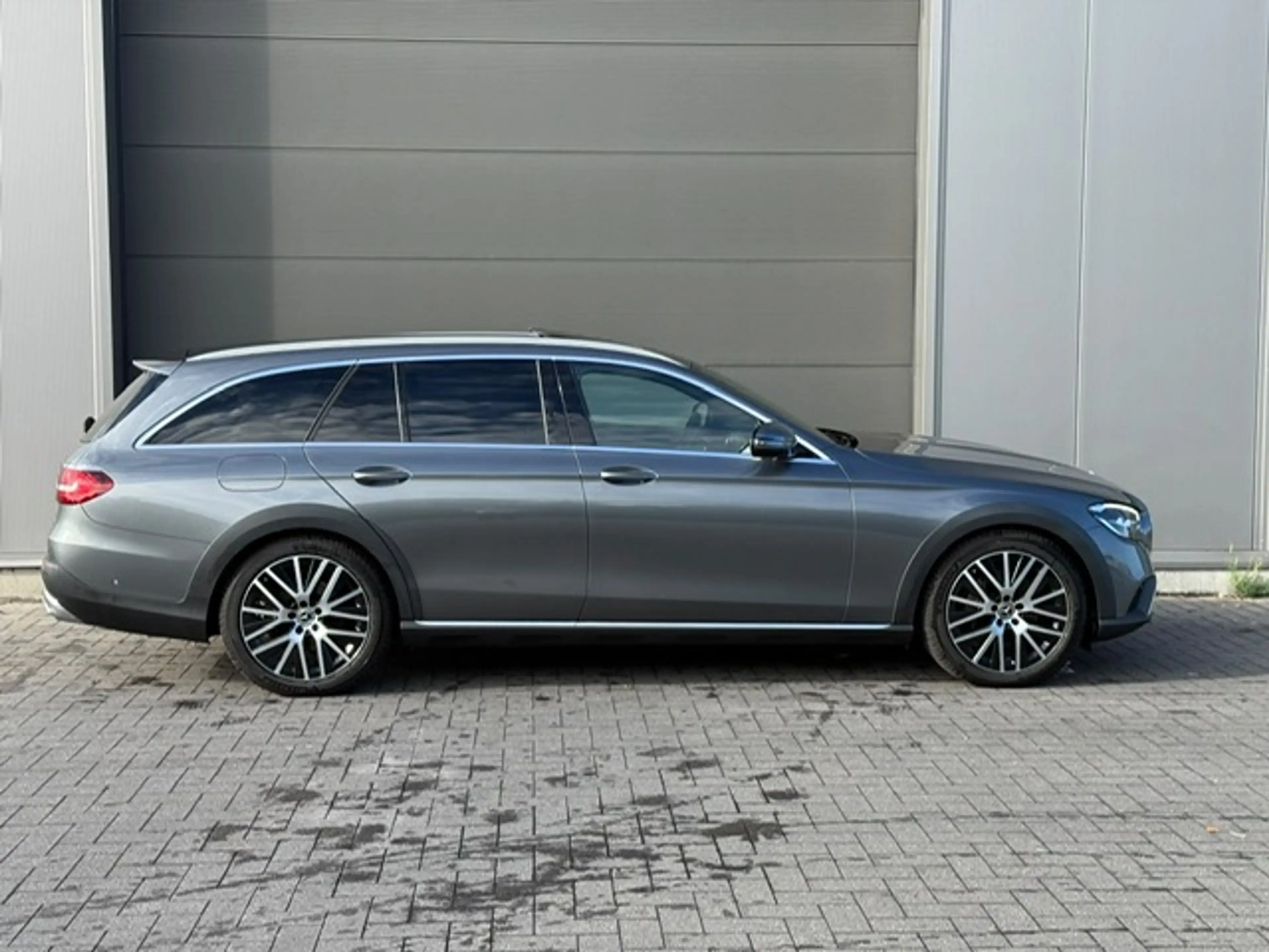 Mercedes-Benz E 220 4X4 ALL TERRAIN lichte vracht (ombouw naar personenwagen mogelijk) — photo 4