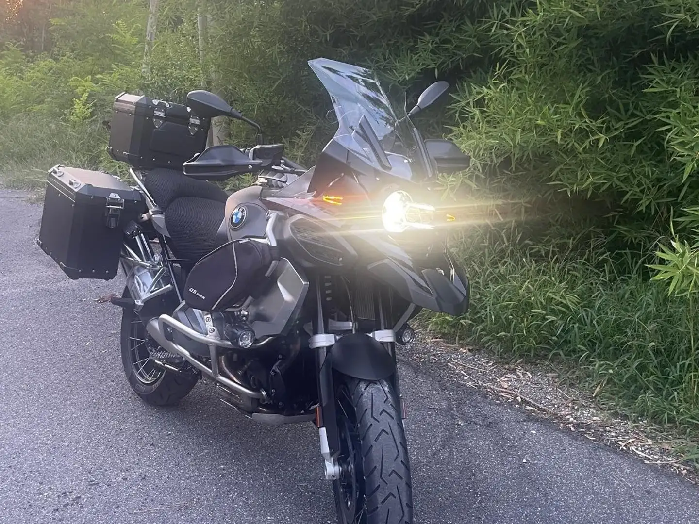 BMW R 1250 GS Adventure Fekete - 1