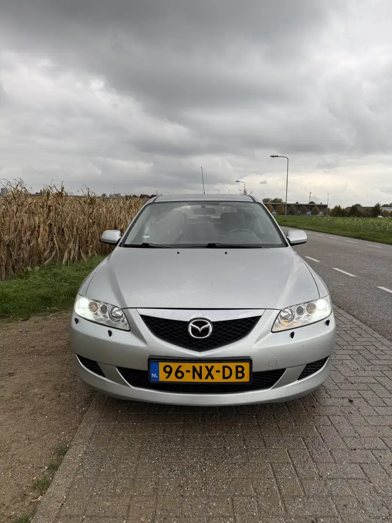 Mazda 6 2.0i Executive Gris - 1