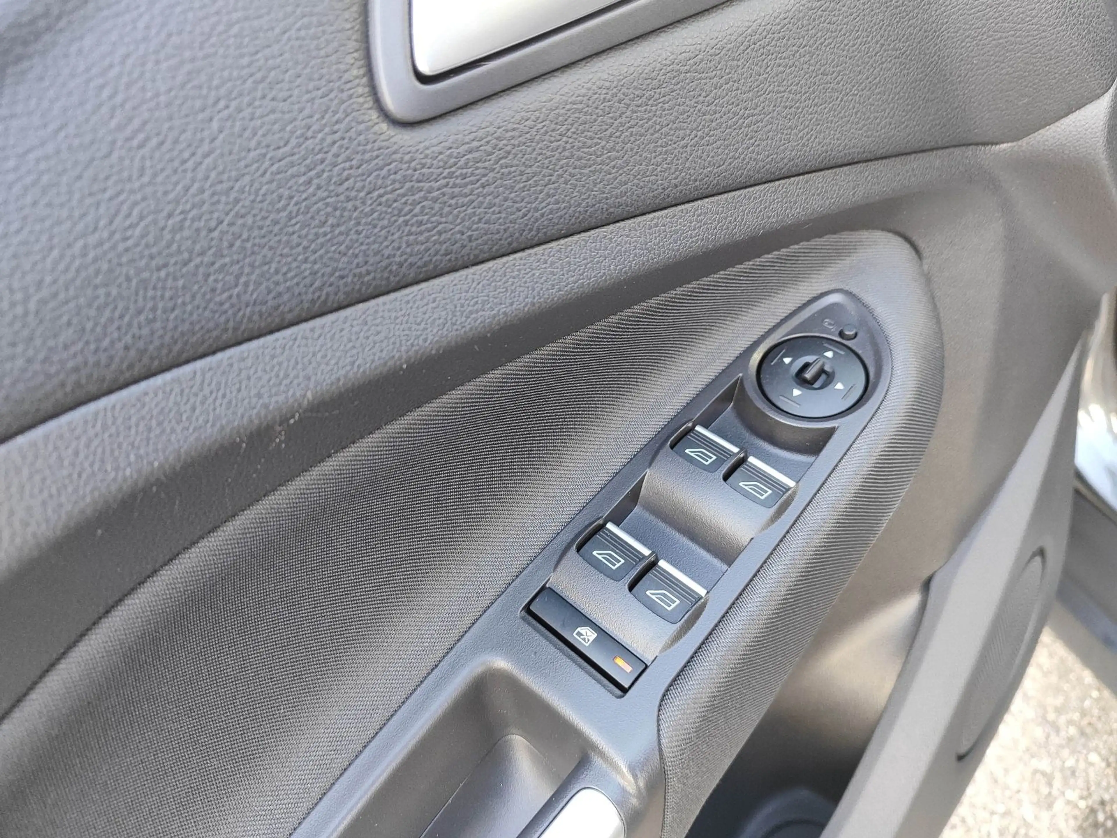 Ford C-Max Cool & Connect * TOTWINKEL*SPURHALTE*DAB+* — photo 9