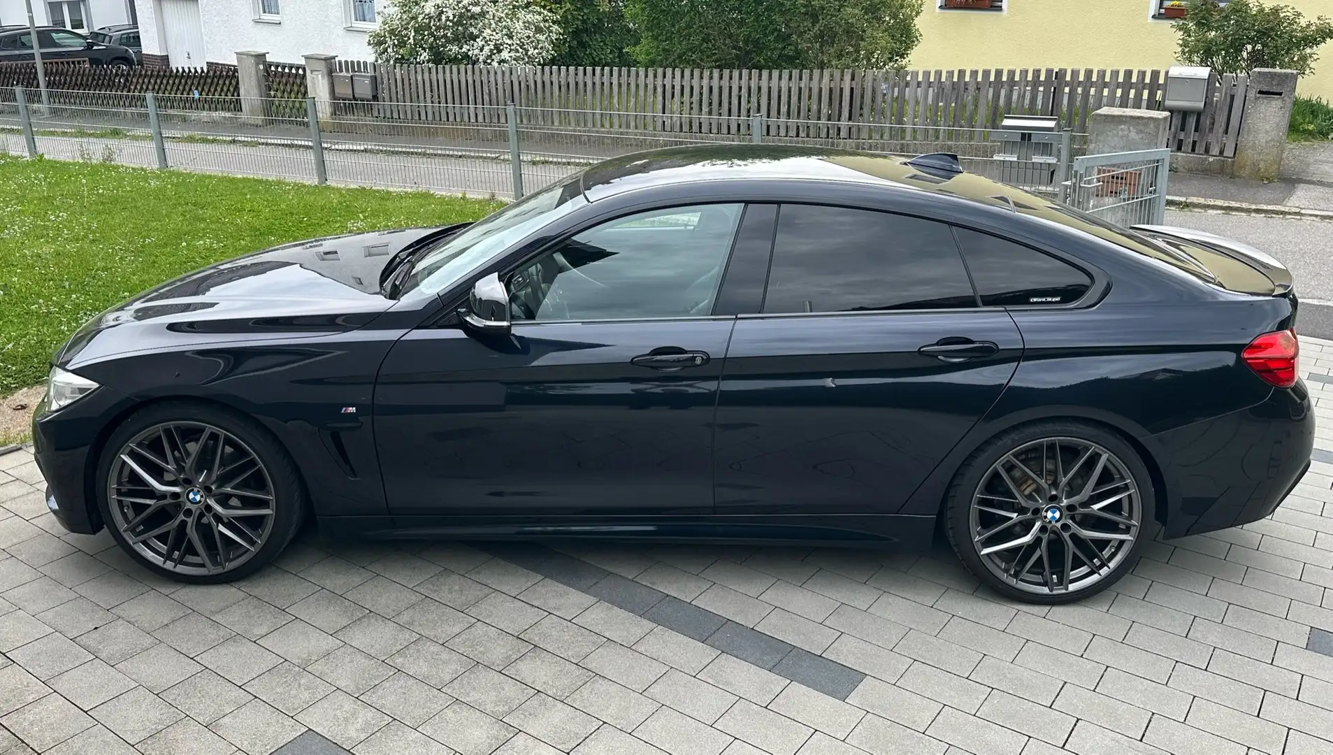 BMW 420 420d Gran Coupe xDrive Aut. Black - 2