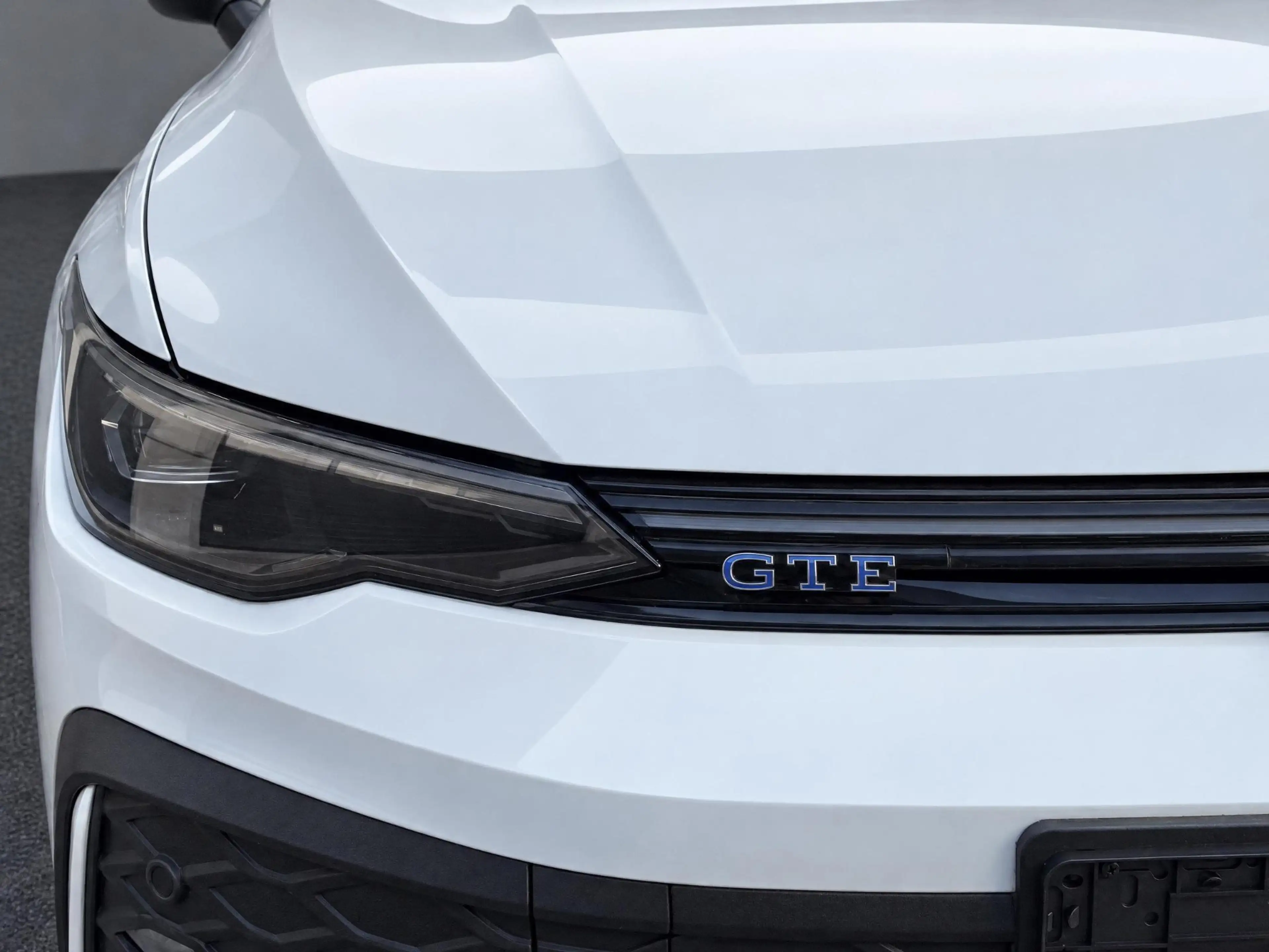Volkswagen Golf GTE 1.5 272pk DSG eHybrid · Panoramadak · Leder · Trek — photo 3